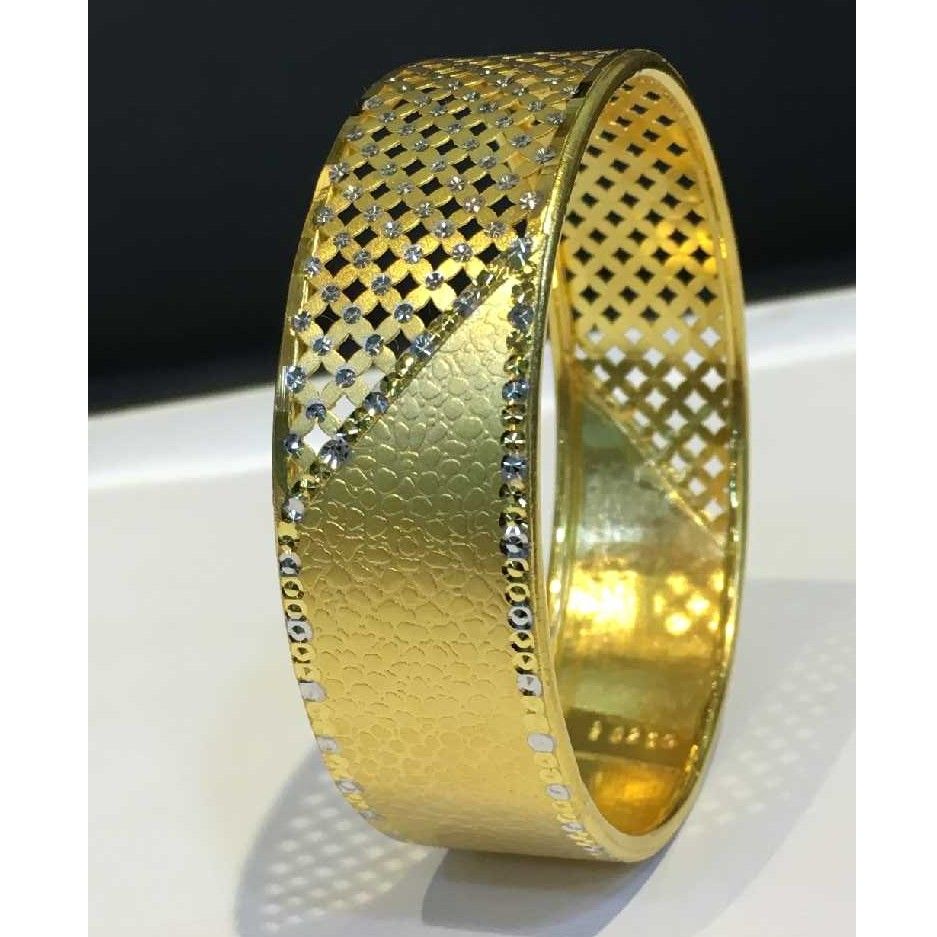 Attractive 916 Gold Ladies Kada