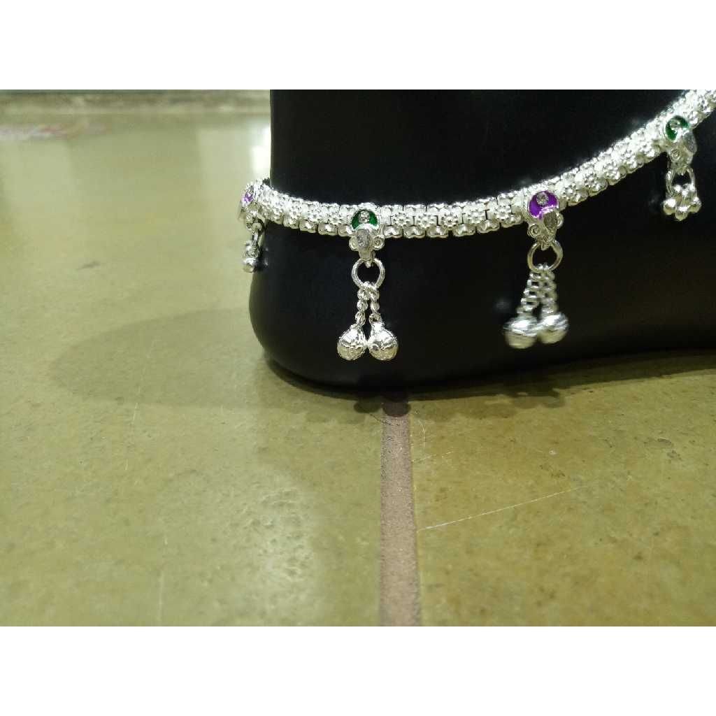 Silver delicate D Payal