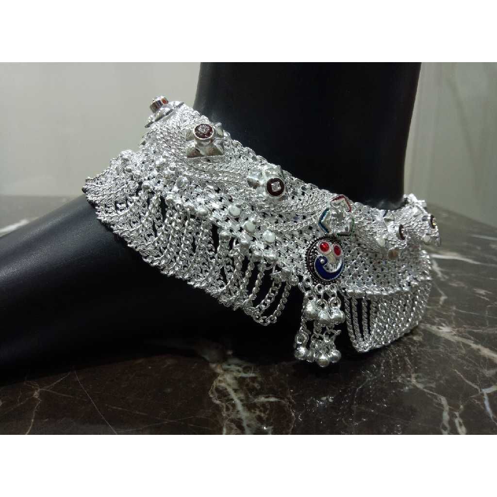 Broad Agra Style Silver Fancy Payal