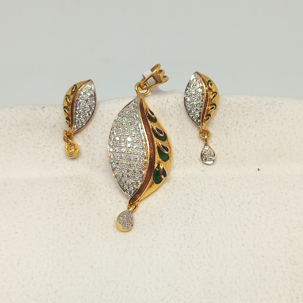 20 kt ladies pendant set