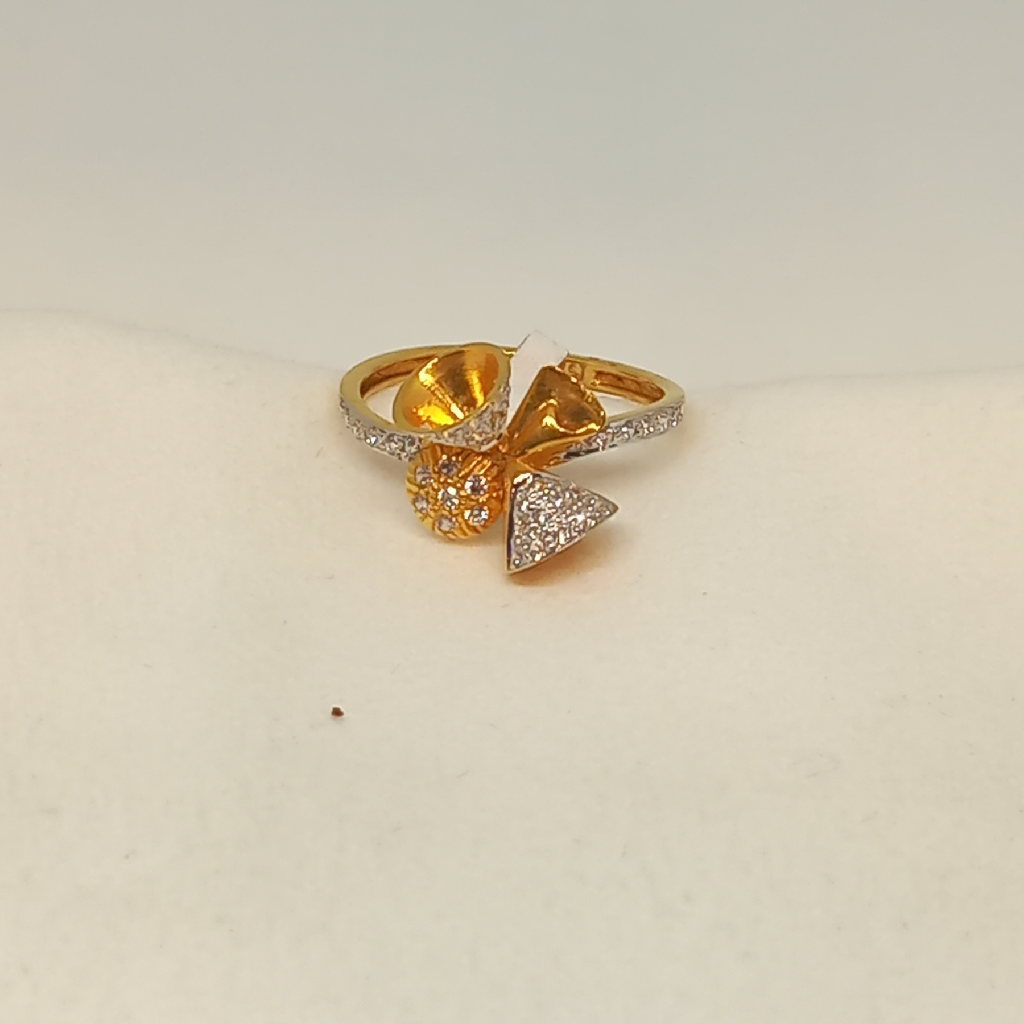 20kt ladies ring