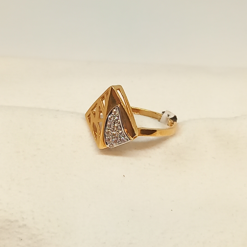 18kt ladaes ring