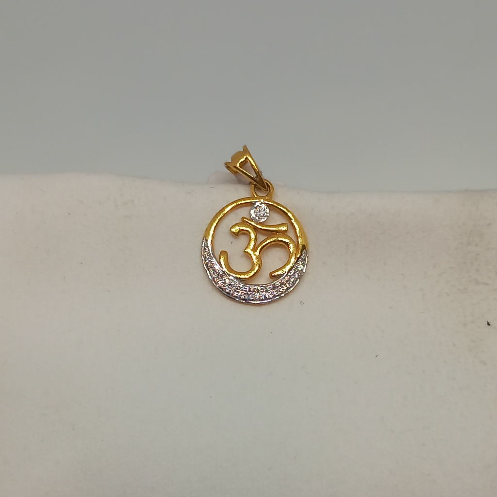 18kt pendants