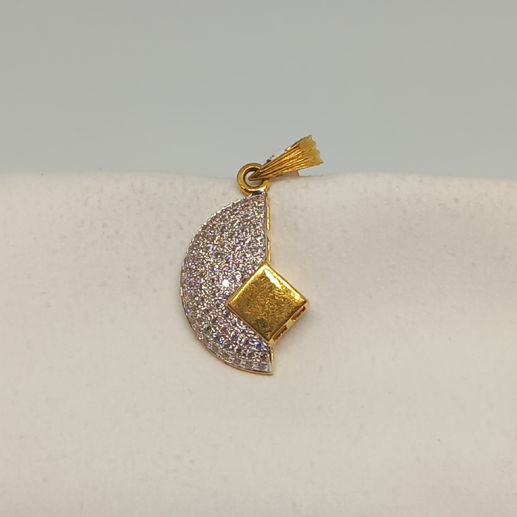 18kt pendants
