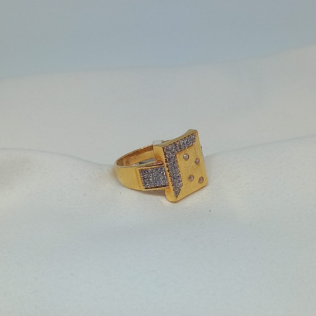 18kt Gents Ring