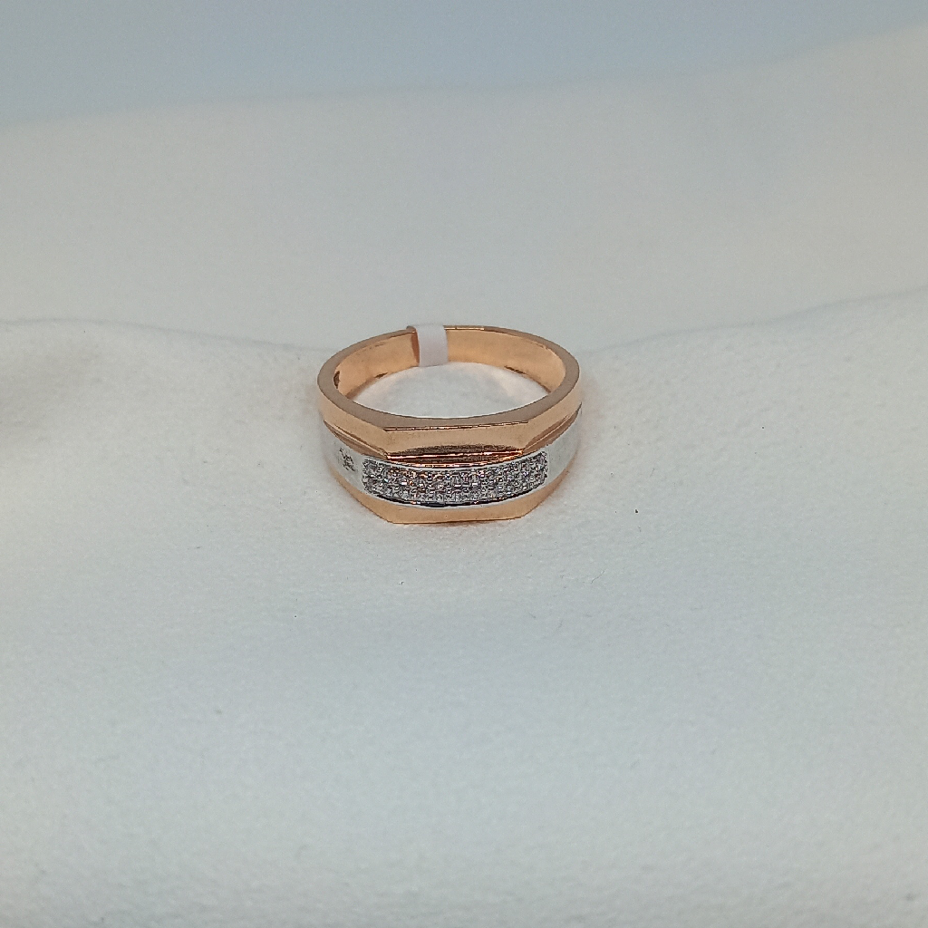 18Kt Gold Gents Ring