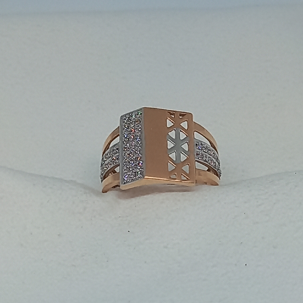 18Kt Gold Gents Ring