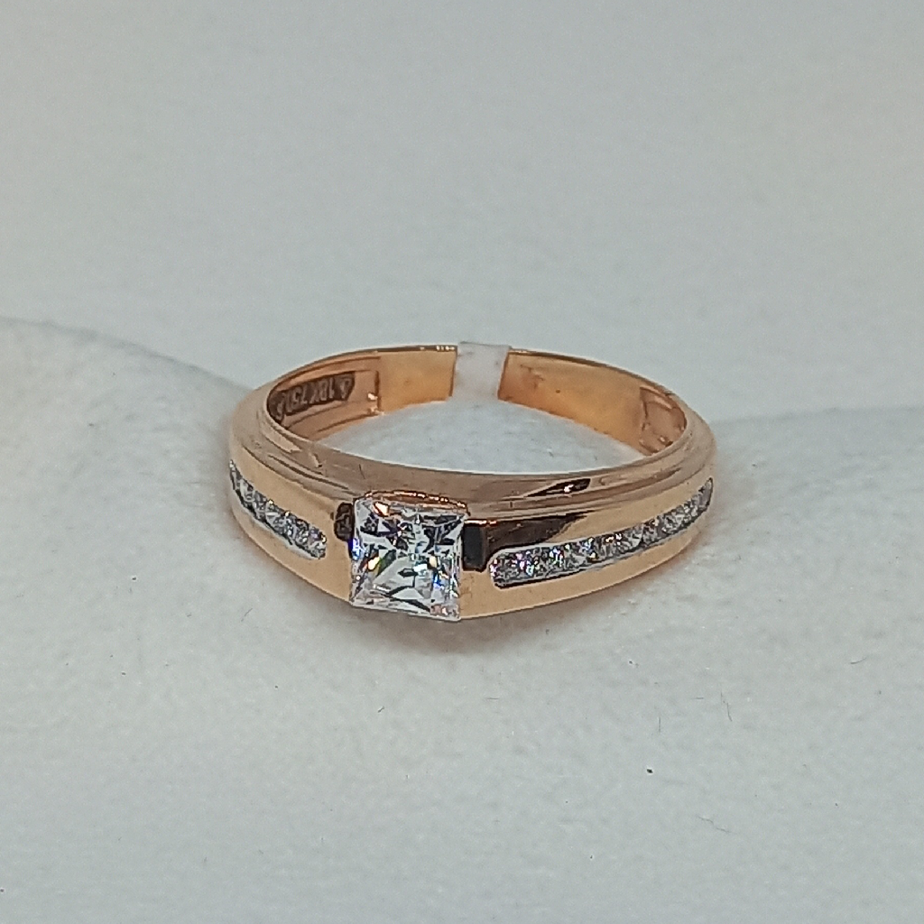 18Kt Gold Gents Ring