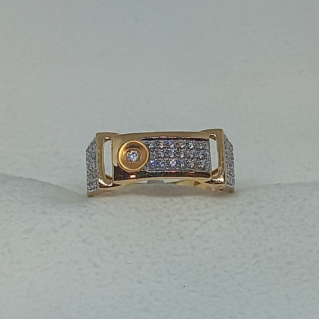 18Kt Gold Gents Ring