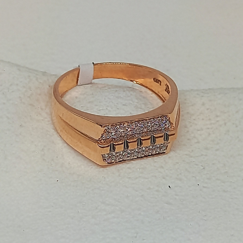 18Kt Gold Gents Ring