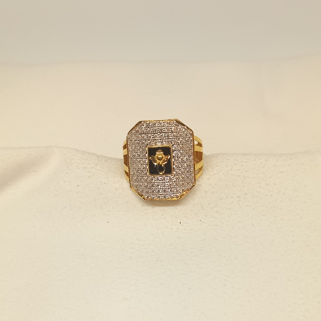 18kt Gents Ring