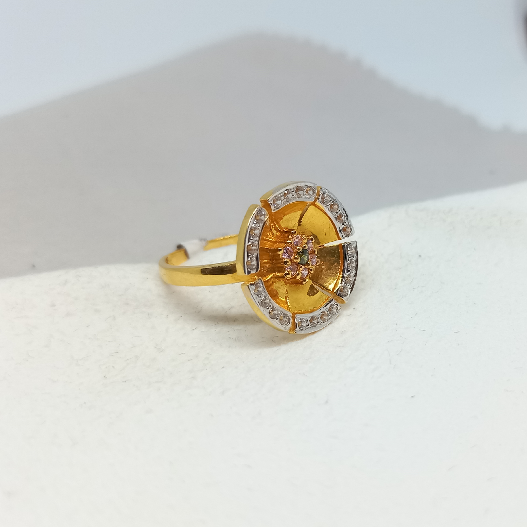 18kt ladies Ring