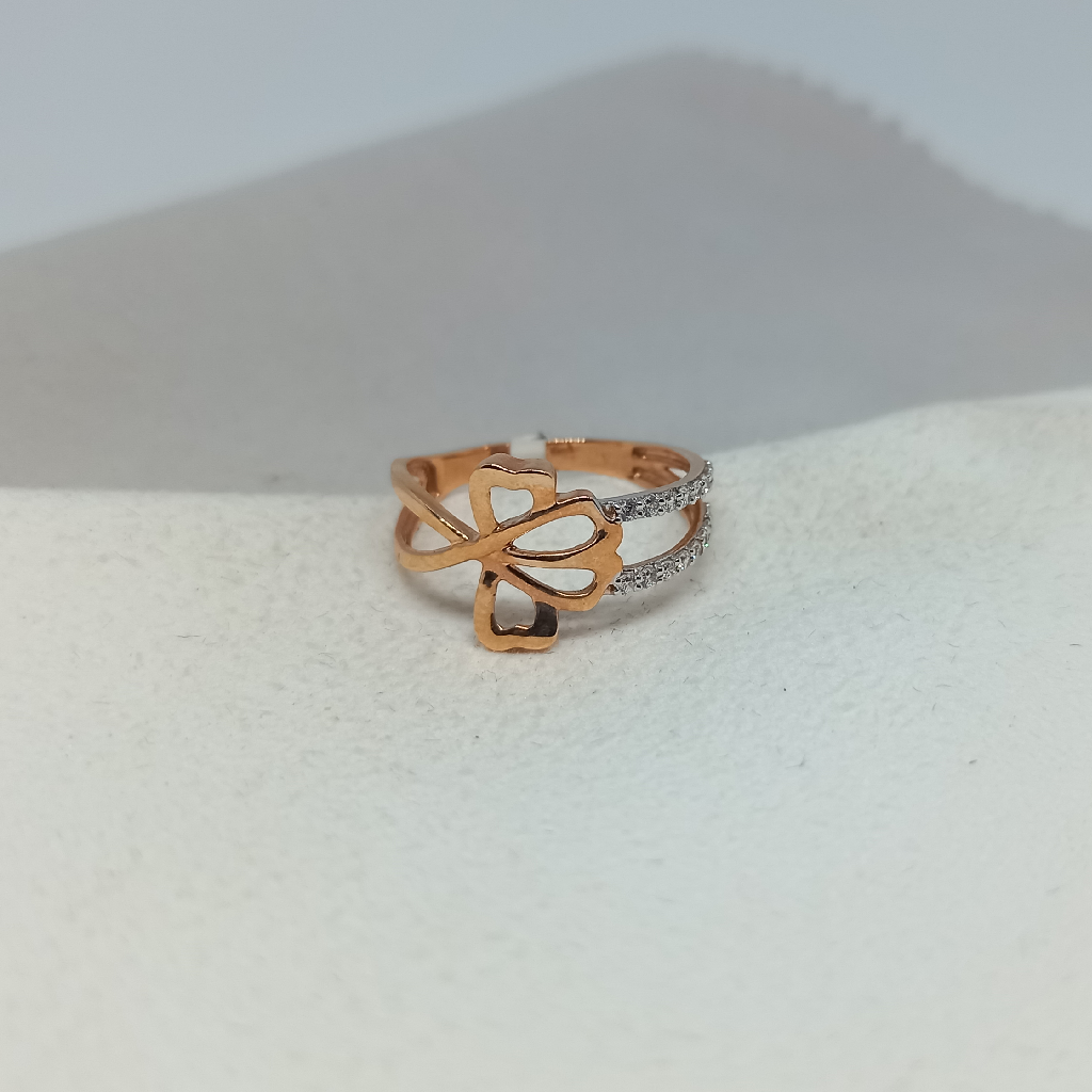 18kt ladies Ring