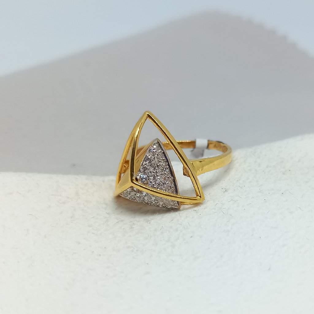 18kt ladies Ring