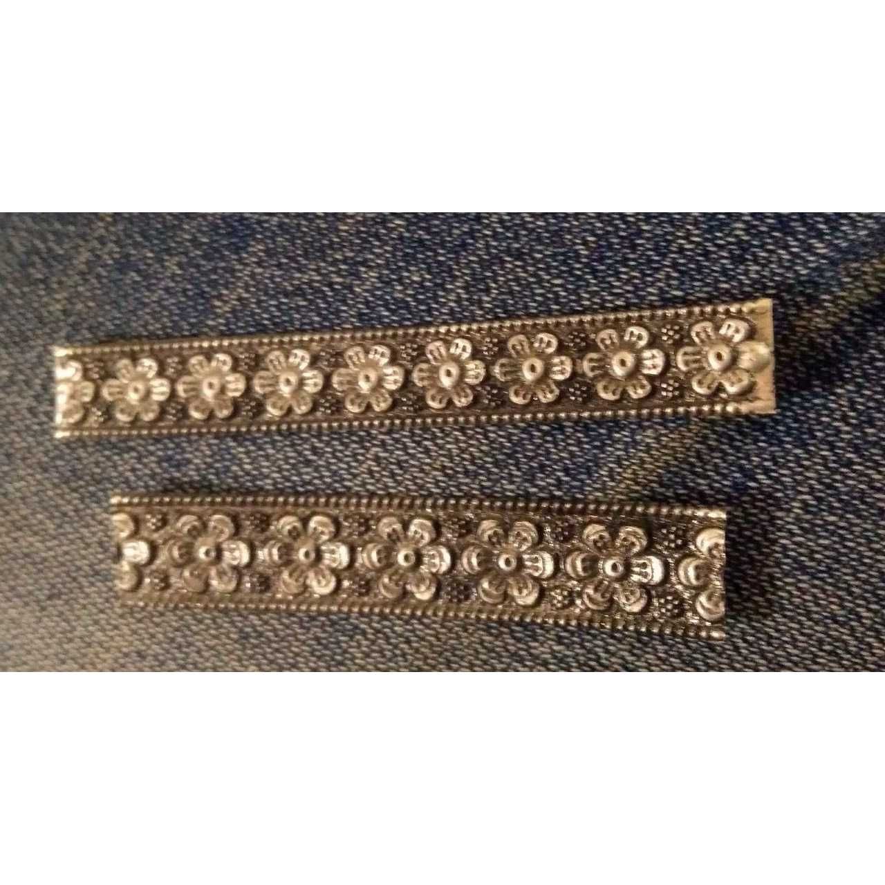 Antique Bangle Flower Dies