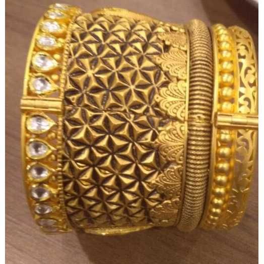 Attractive Bracelet Die
