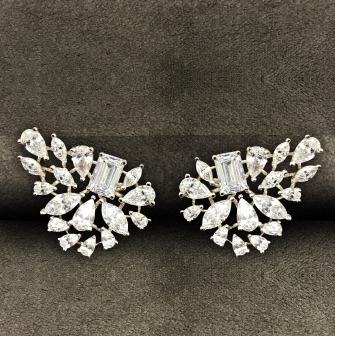 9KT Attractive Swarovski Ladies Earring