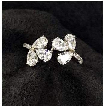 Stylish Ring 9kt Swarovski For Women