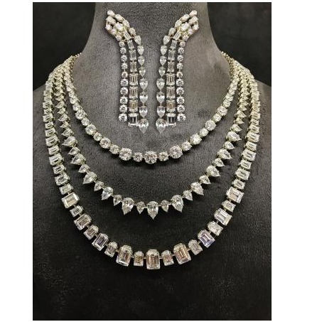 9kt Round Cut Attractive Swarovski Ladies Necklace