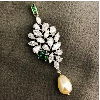 Classic 9KT Swarovski Pendant Set For Women