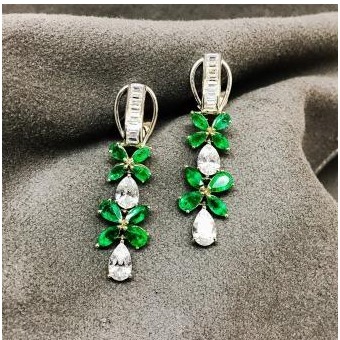 9kt Swarovski Fancy Green Designing Earring