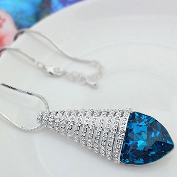 Antique Blue Stone Ladies Necklace