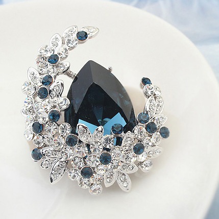 Designer Brooch For ladies