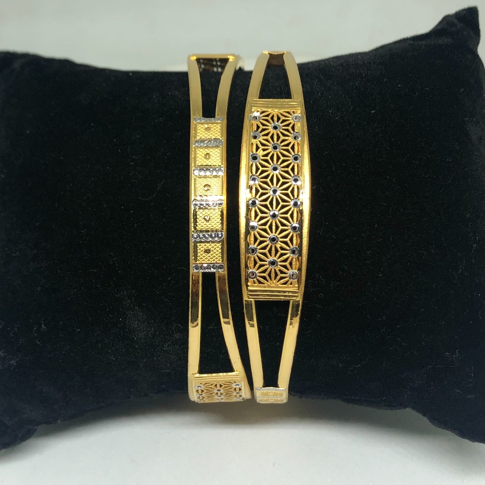 22Kt Gold Fancy Copper Kadli Bangle VN-B15