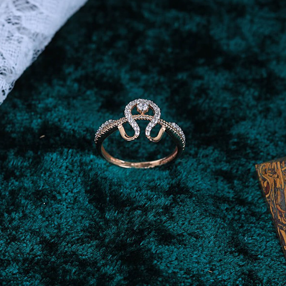 18K Gold Cz ladies Fancy ring