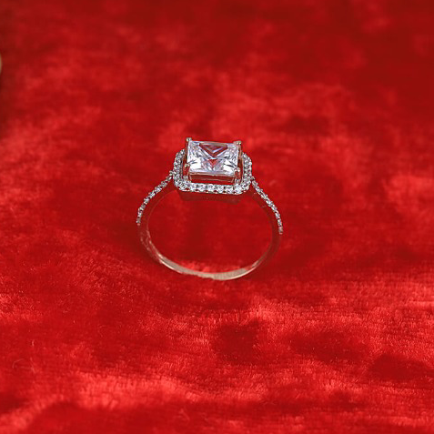 Rose Gold Single Diamond ladies ring