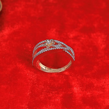 18k Gold Cz Modern Design ring