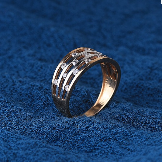 18k Gold Round Shape ring