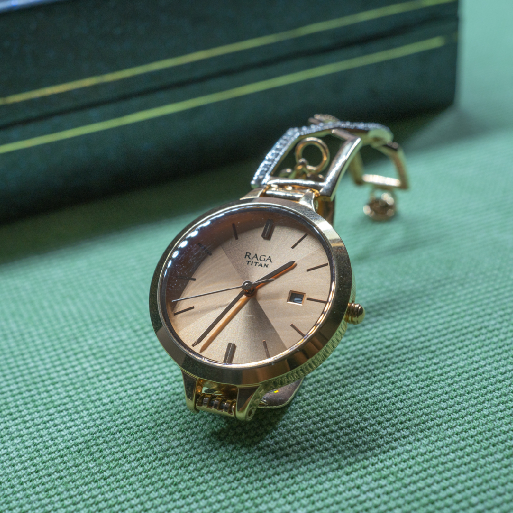 18KT Rose Gold Designer Ladies Watch