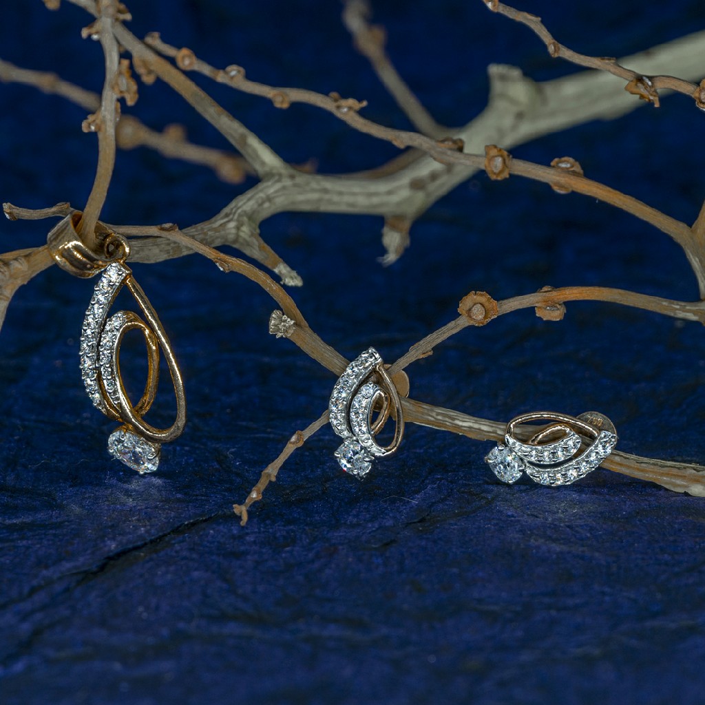Rose gold pendant set