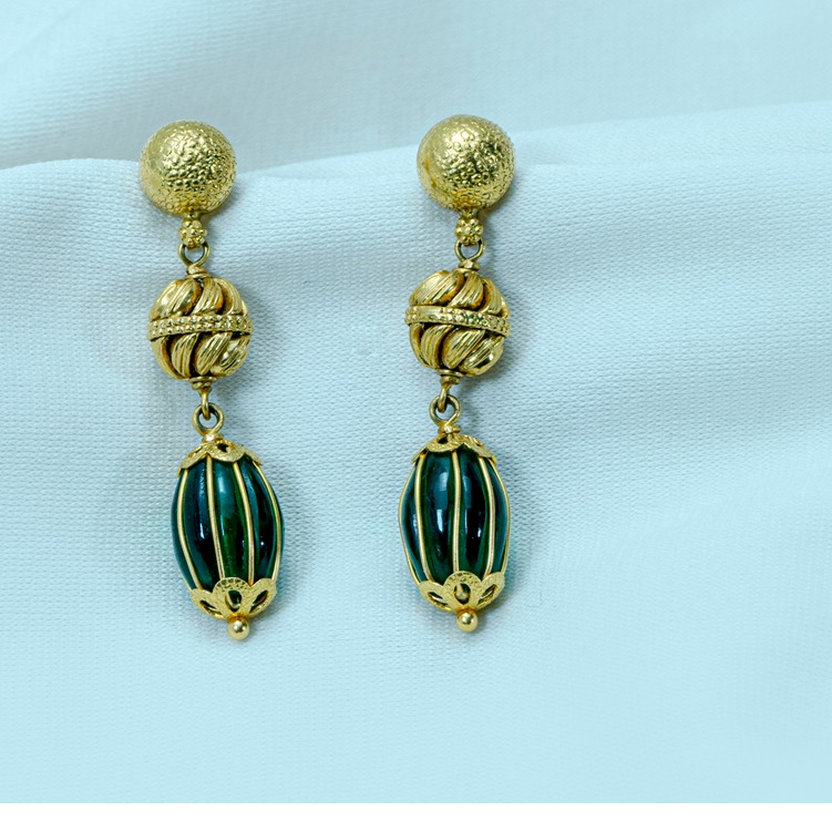22KT Gold green stone Earring MM-80