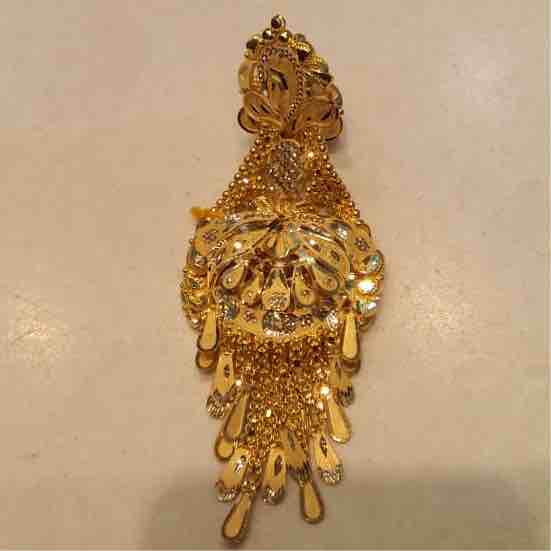 22KT Gold Stylish Ladies Long Earring
