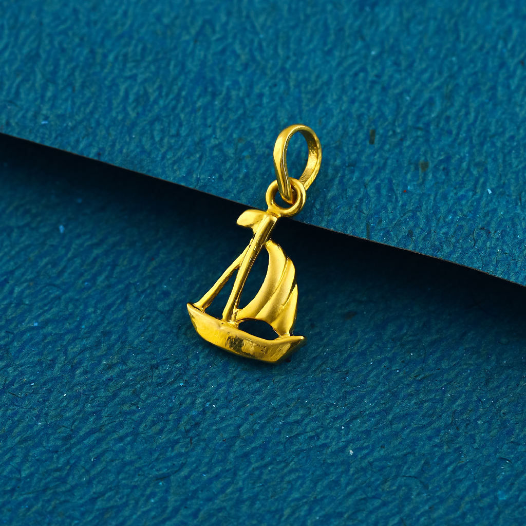 22K 916 Ship Design Matte Work Lightweight Gold Pendant