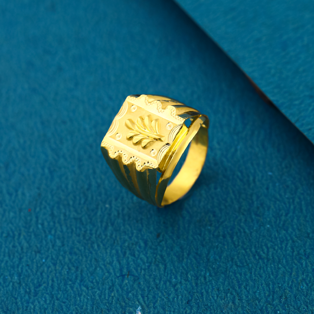22K 916 Leaf Design Nakshi Work Gold Ring For Mens