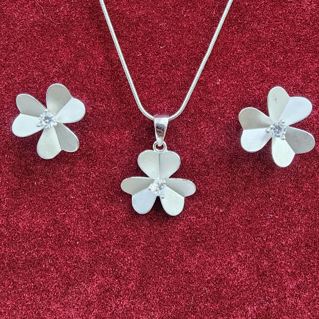 925 Sterling Silver Flower Design Fancy Necklace