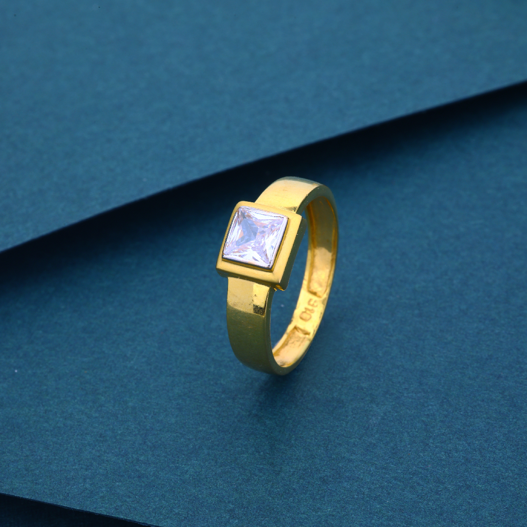 22k gold Square Shape Diamond Ring