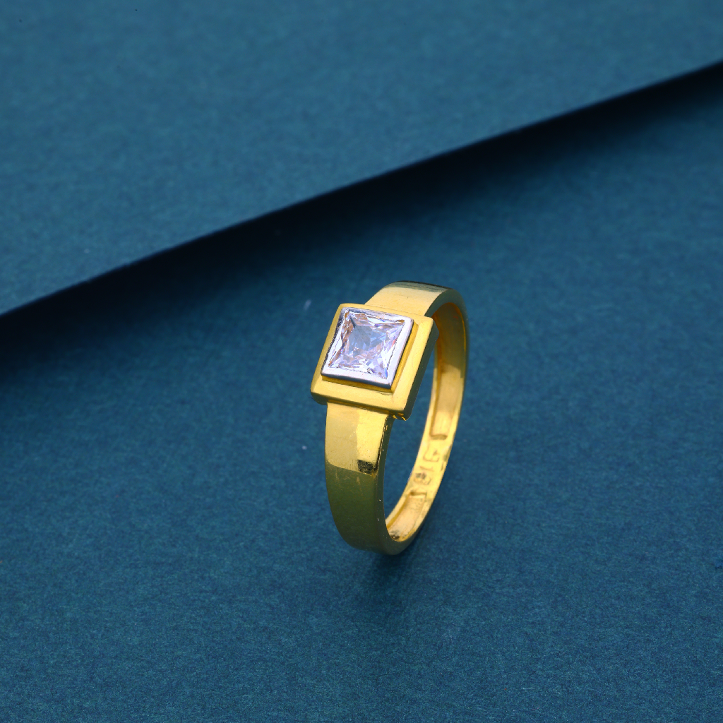 22K Gold Square Single Stone Ladies Ring