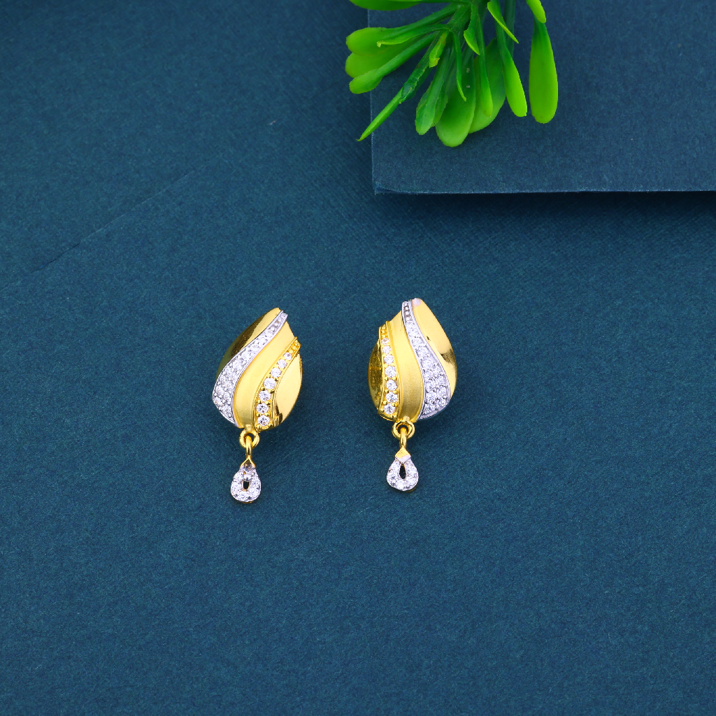 916 Gold Fancy Classic Design Earrings
