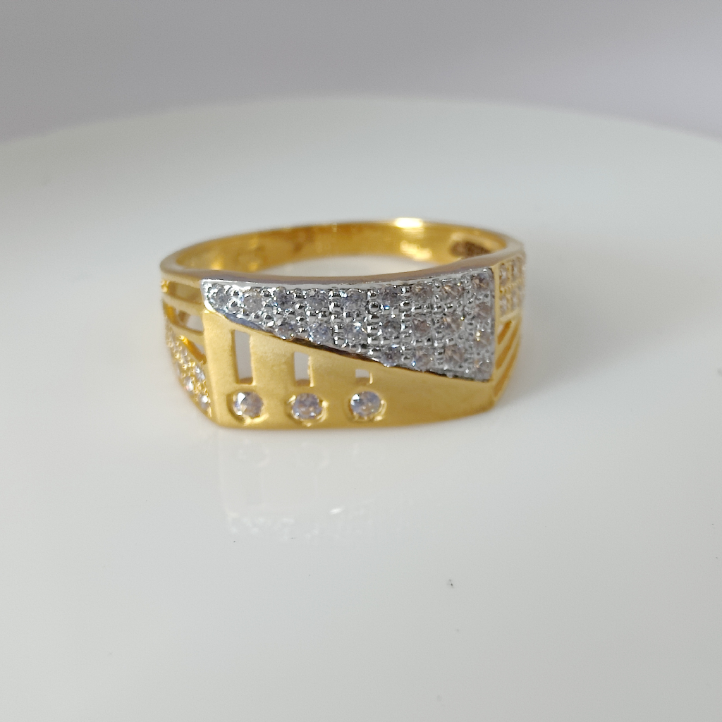22k Gold Square Diamond Gents Ring