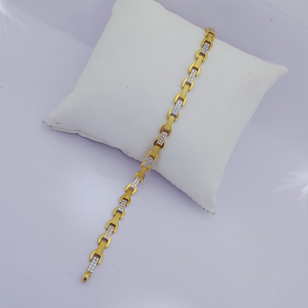22k Gold Exclusive Stone And Mate Finishing Bracelet