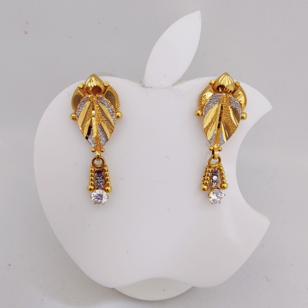 22k Gold Hanging Exclusive Earring