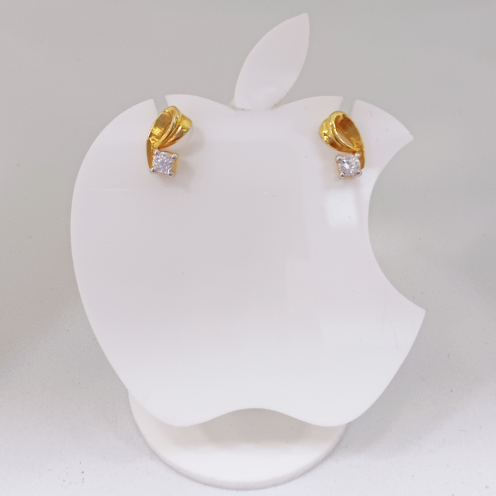 18k gold exclusive diamond earring