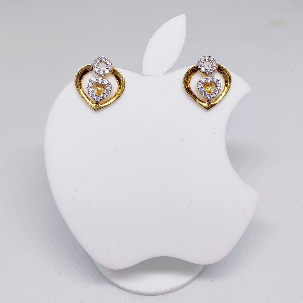 18k gold exclusive heart shape ladies earring