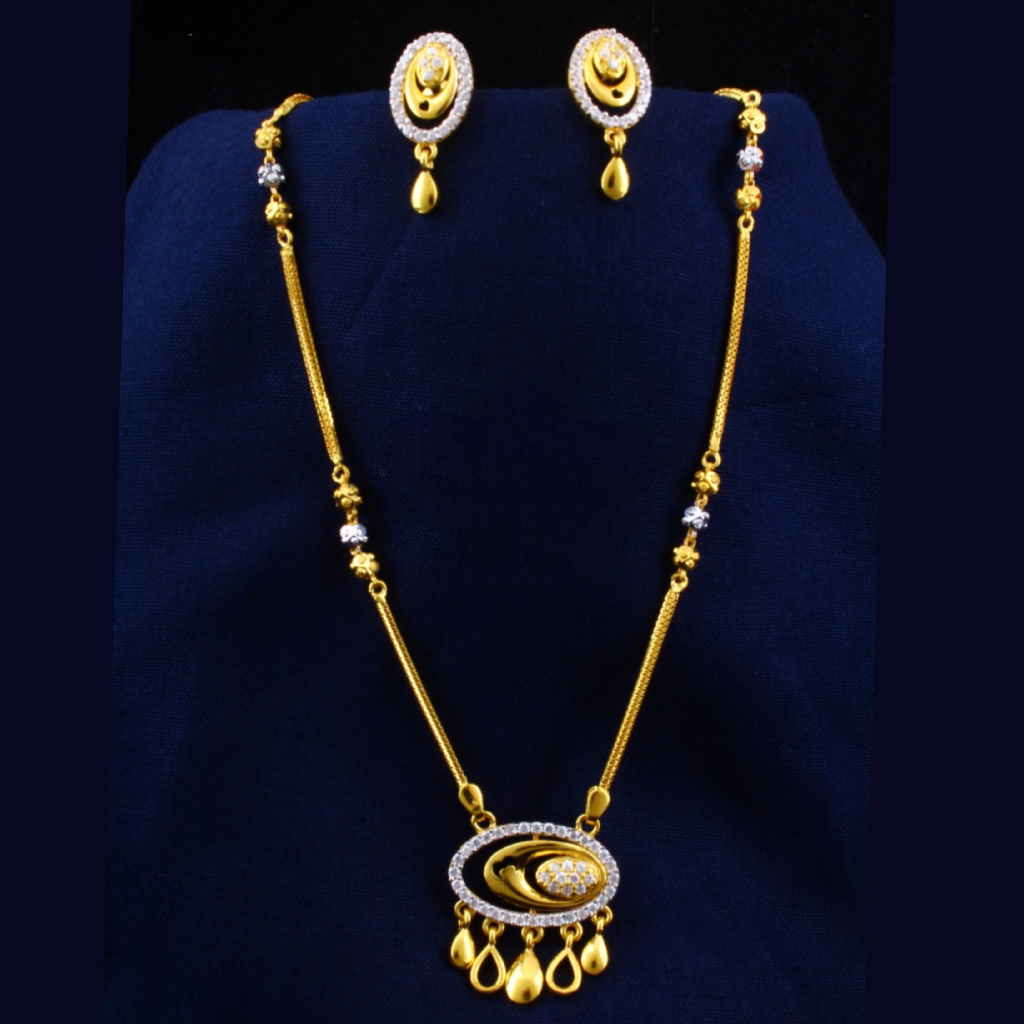 22K Gold Fancy Diamond Dokiya Set