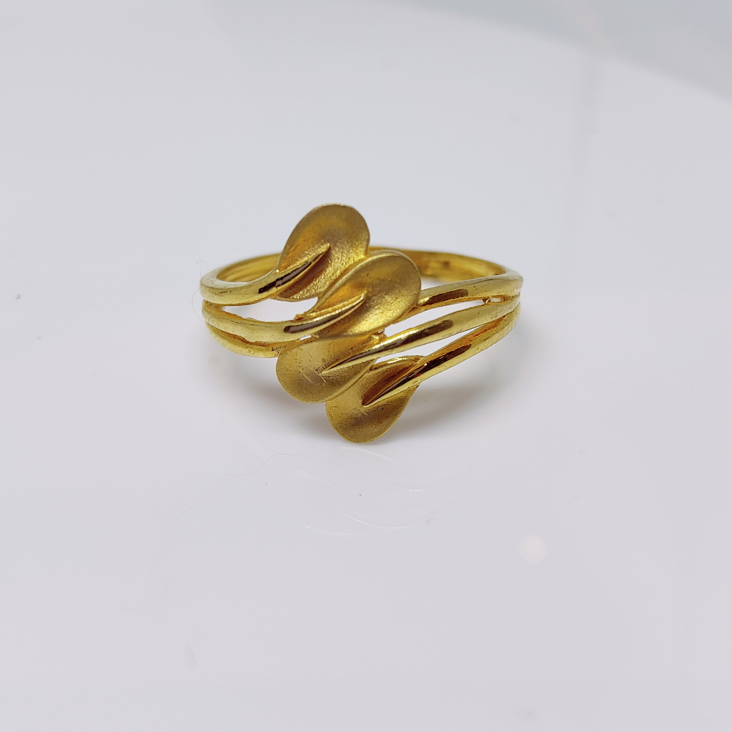 22k gold plain ladies exclusive ring
