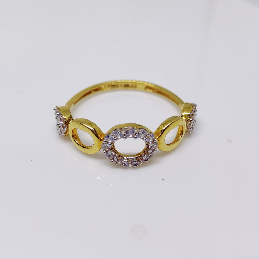 916 gold diamond Round ladies ring